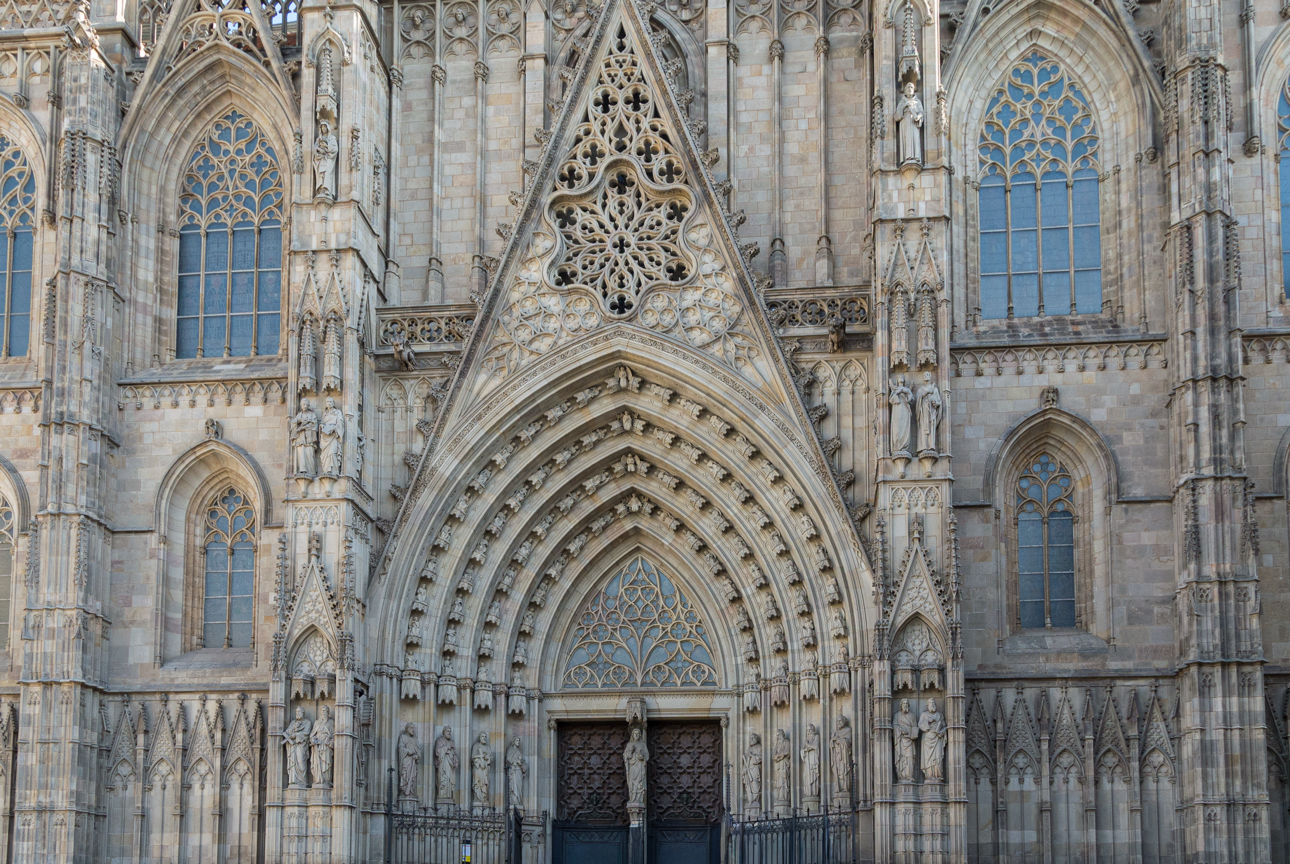 La faccitata della Cattedrale della Santa Croce e Sant'Eulalia, nota anche come Cattedrale di Barcellona,