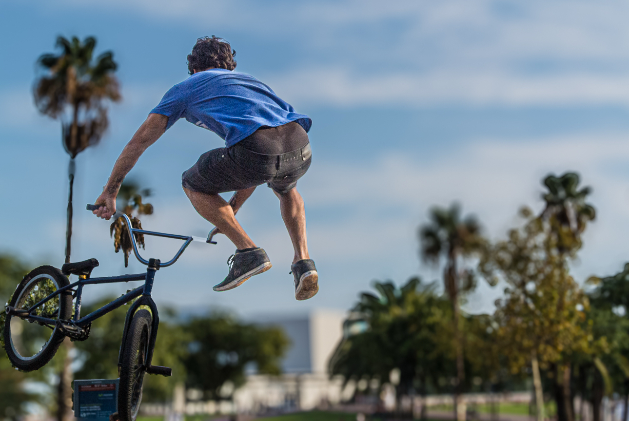 Biker acrobata alla Barceloneta