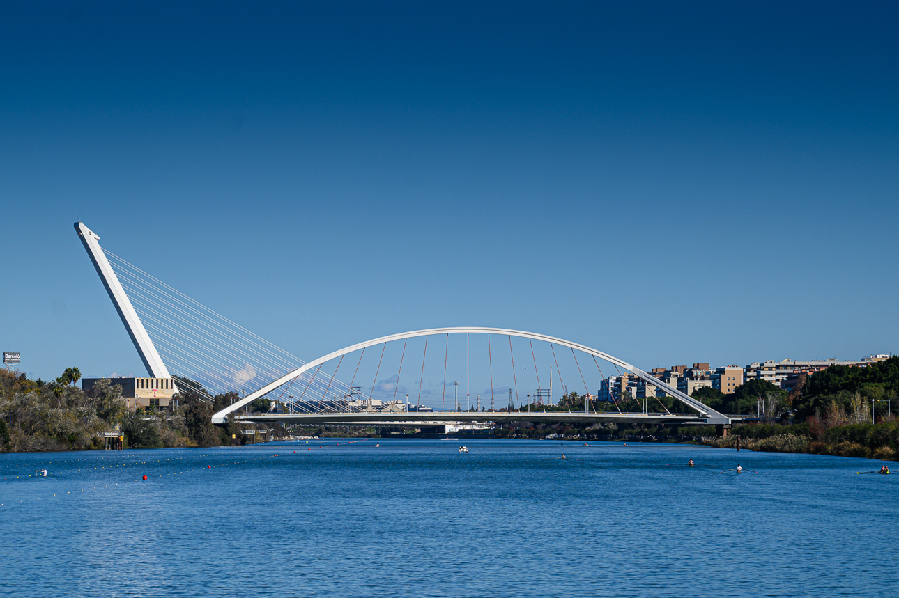 E non poteva mancare l'architetto Santiago Calatrava con il Ponte dell'Alamillo.