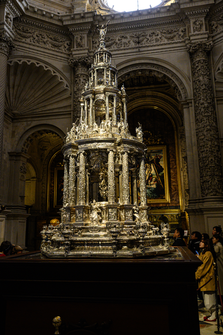 La splendida Custodia Processionale (o Custodia de Arfe)