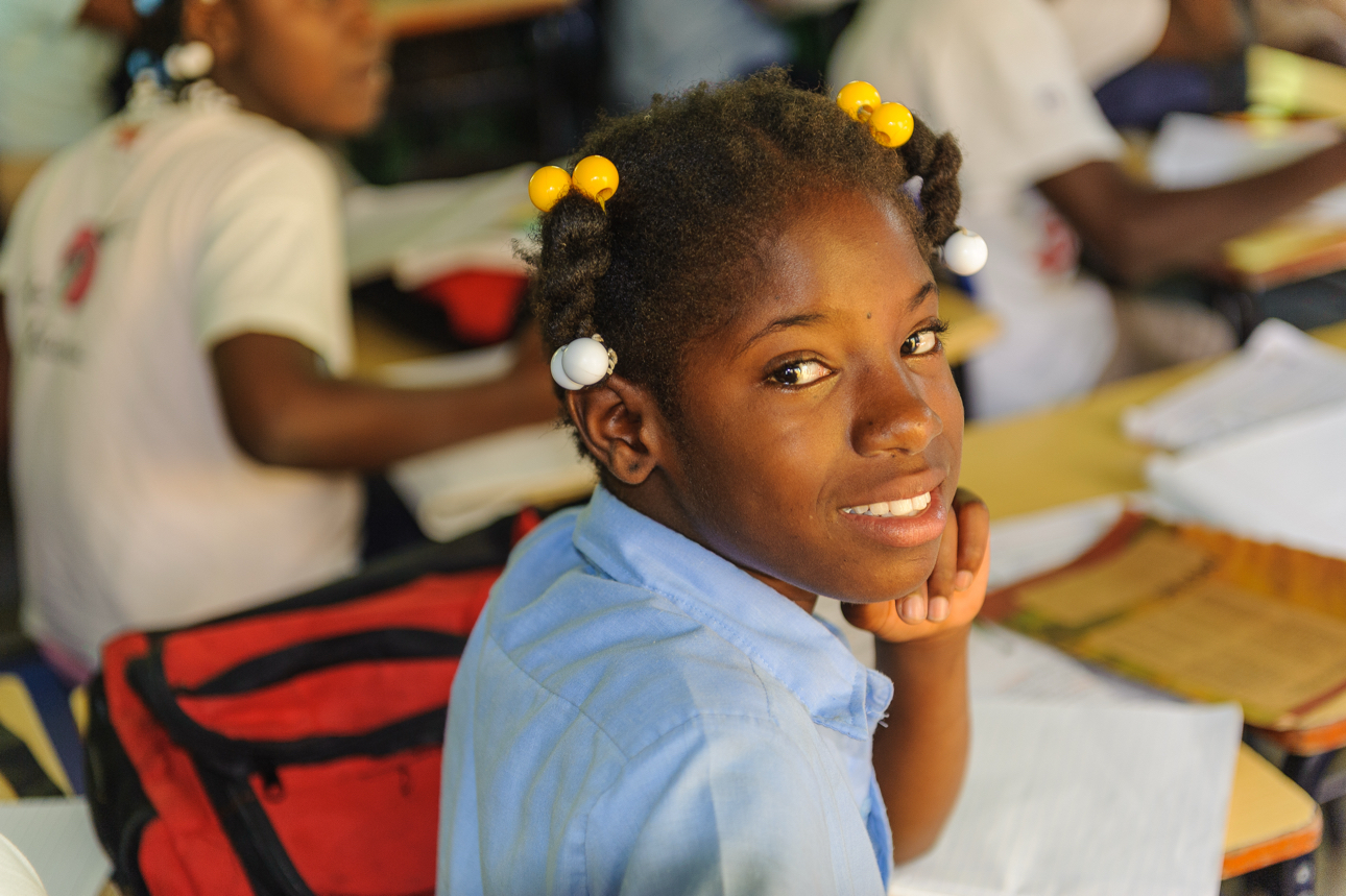 Alunni dell'Esquela Basica Rural Batey Magdalena