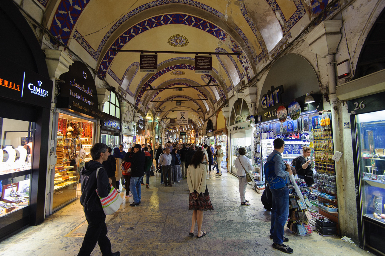 E poi dentro il Grand Bazaar (Kapalı&ccedil;arşı) 