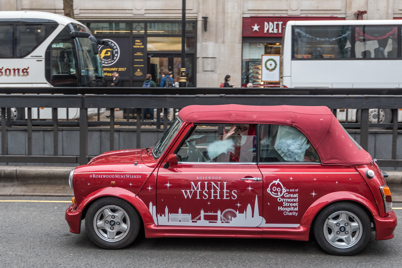 E anche Babbo Natale ci saluta